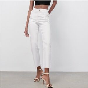 NWT Zara High Rise Slim Mini Flare White Jeans, Size 2